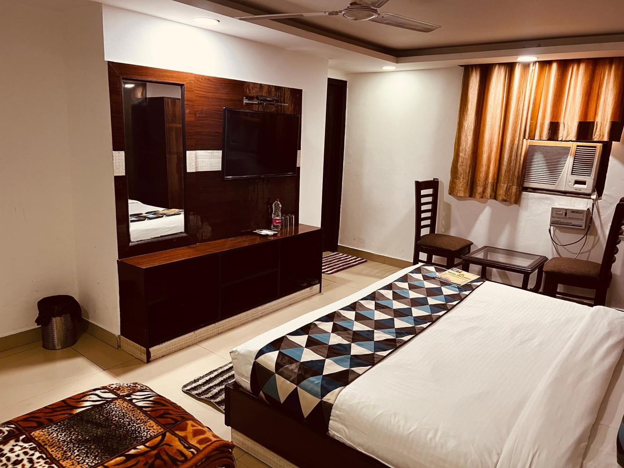 Vista Premium Tark A Family Near Igi Airport Delhi New Delhi
