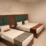 Hotel Vista Premium Tark A Family Hotel Near Igi Airport Delhi